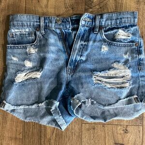 AERO Mom Short size 4